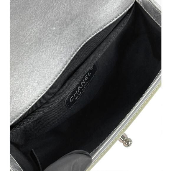 CHANEL Small Pendant Boy Bag A-A30315 - Picture 7 of 13